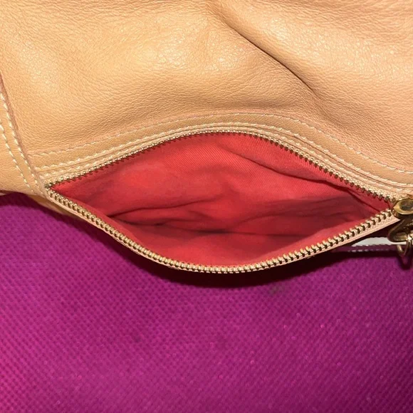 See by Chloe tan Ring Around hobo lambskin shoulder bag. VGUC, dustbag included - Picture 12 of 15